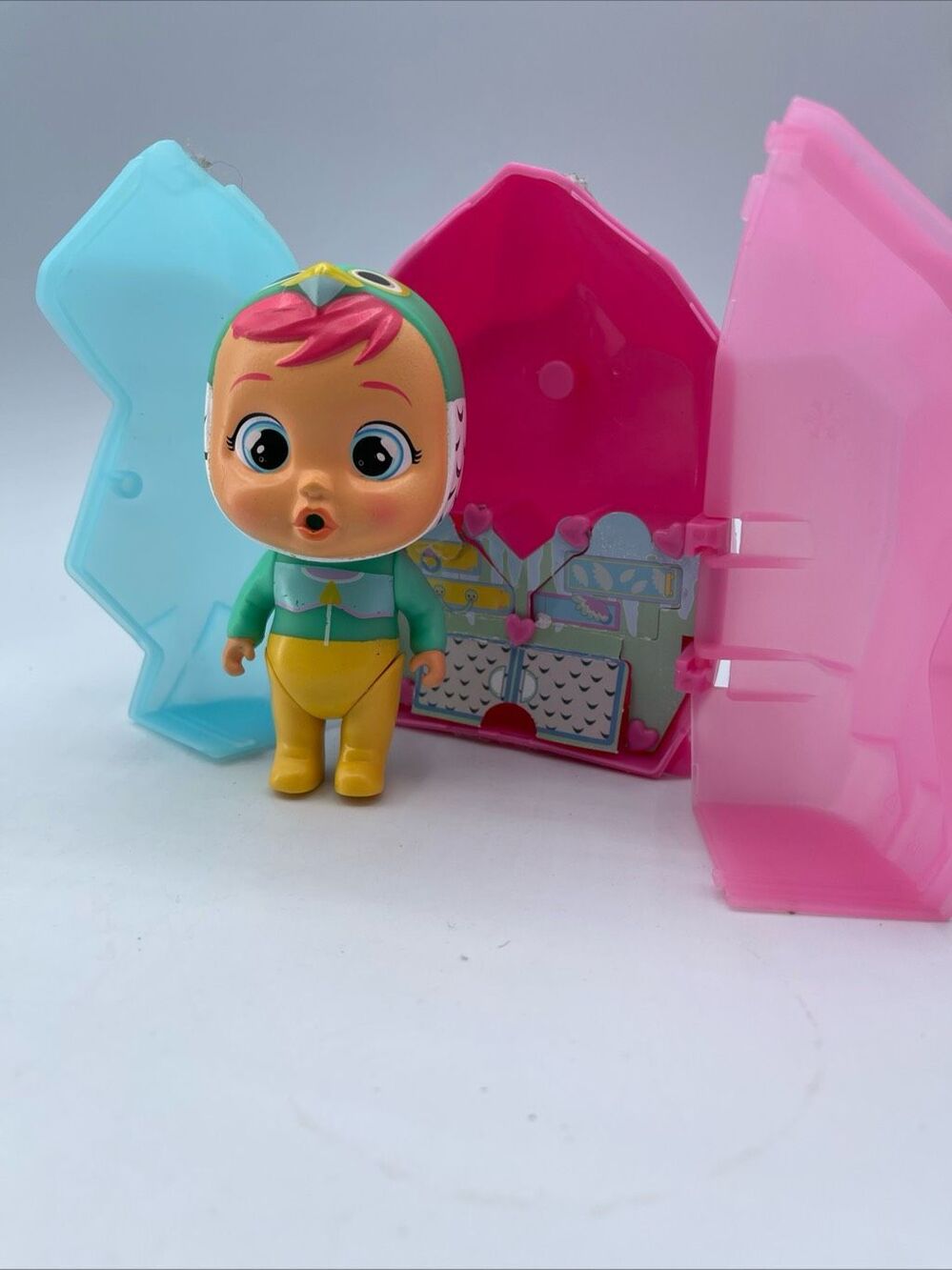 Cry Baby Icy World in case with shoes, bottle & crown